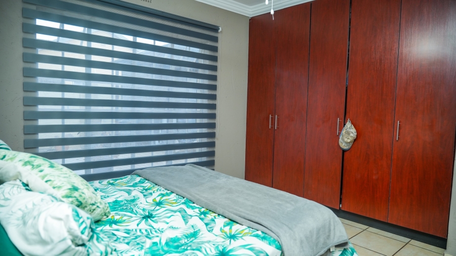 3 Bedroom Property for Sale in Flamwood North West